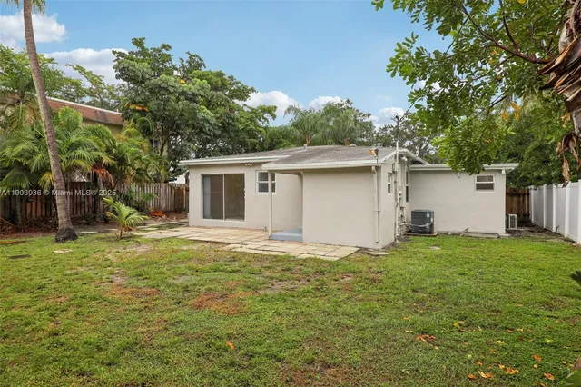 $582,500 | 1213 Northeast 13th Street, Fort Lauderdale, FL 33304