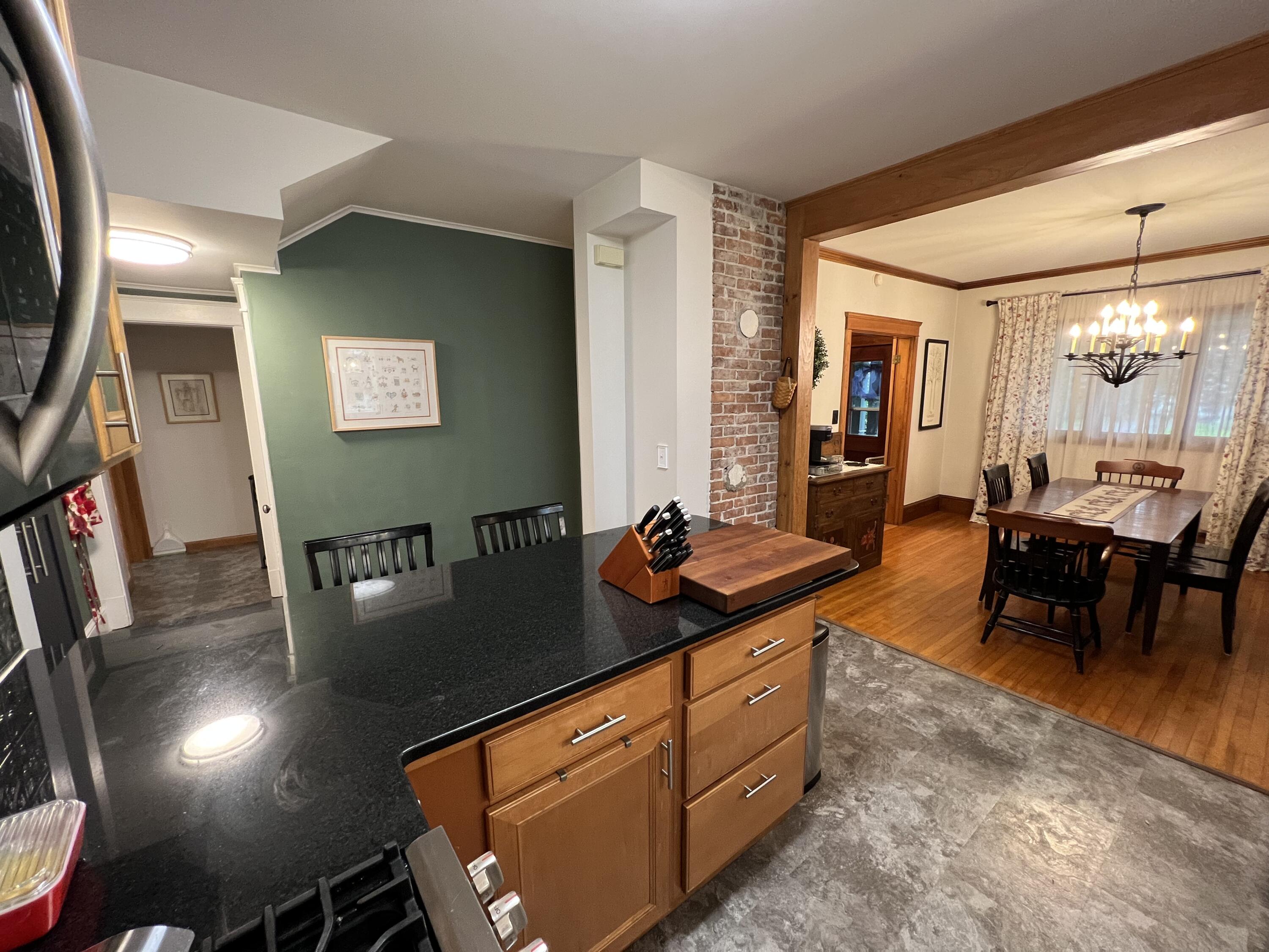 21 Washington Street Caribou, ME 04736 - Photo 4 of 40 IMG_9559