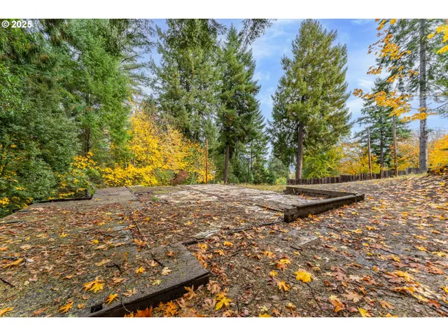 $49,000 | 487 Montgomery Avenue, Glendale, OR 97442