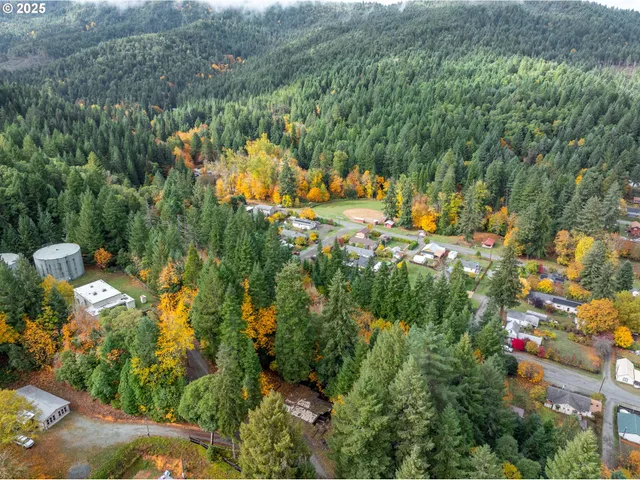 $49,000 | 487 Montgomery Avenue, Glendale, OR 97442