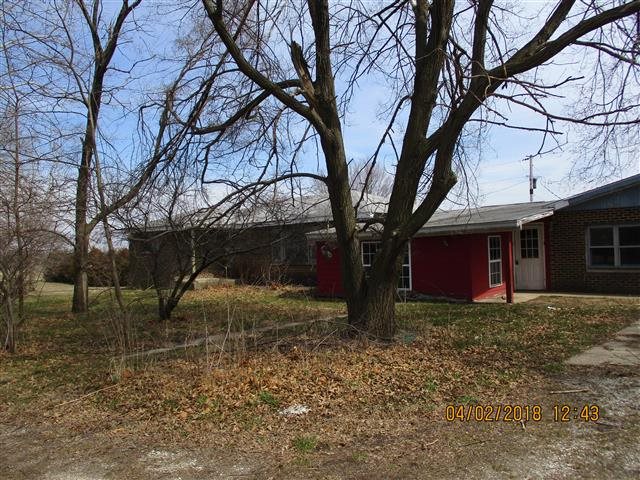 10253 West 600 North Rochester, IN 46975 - Photo 2 of 30