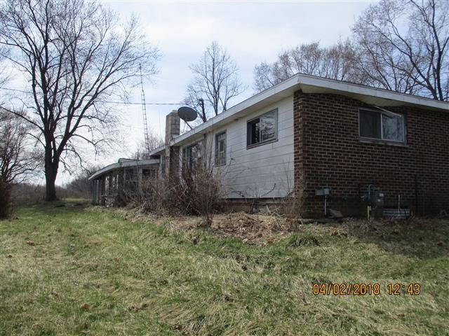 10253 West 600 North Rochester, IN 46975 - Photo 3 of 30