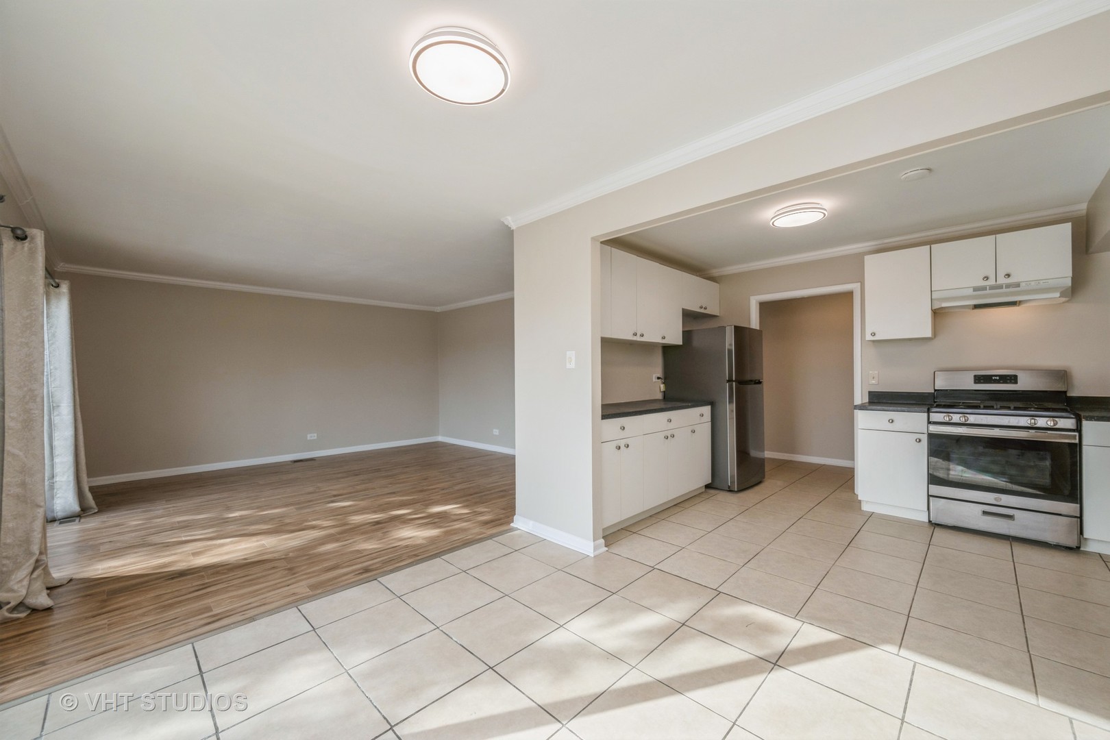 1845 Pierce Road Hoffman Estates, IL 60169 - Photo 7 of 22 Gallery Image 7