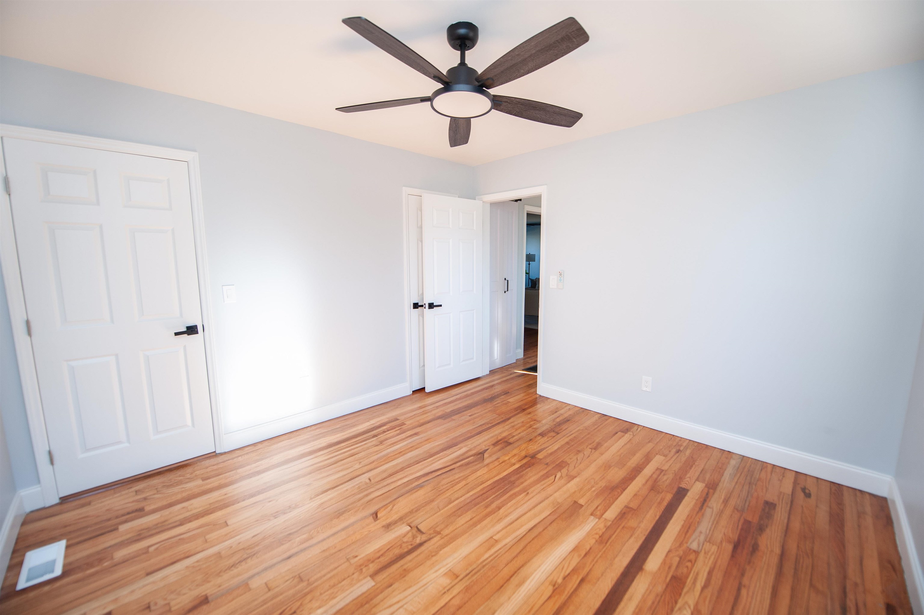 147 Pleasant Ridge Avenue Greenville, SC 29605 - Photo 27 of 33