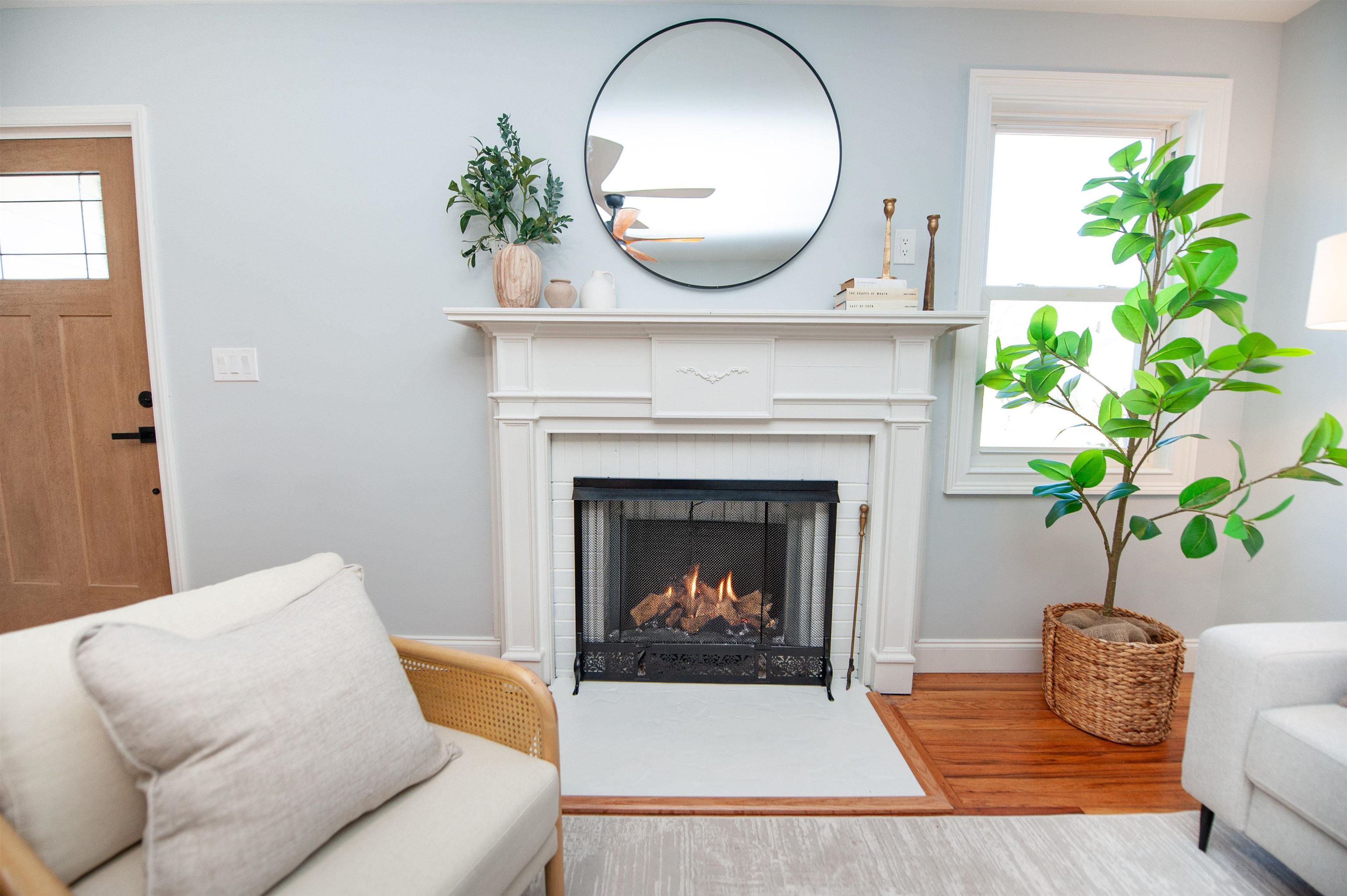 147 Pleasant Ridge Avenue Greenville, SC 29605 - Photo 5 of 33