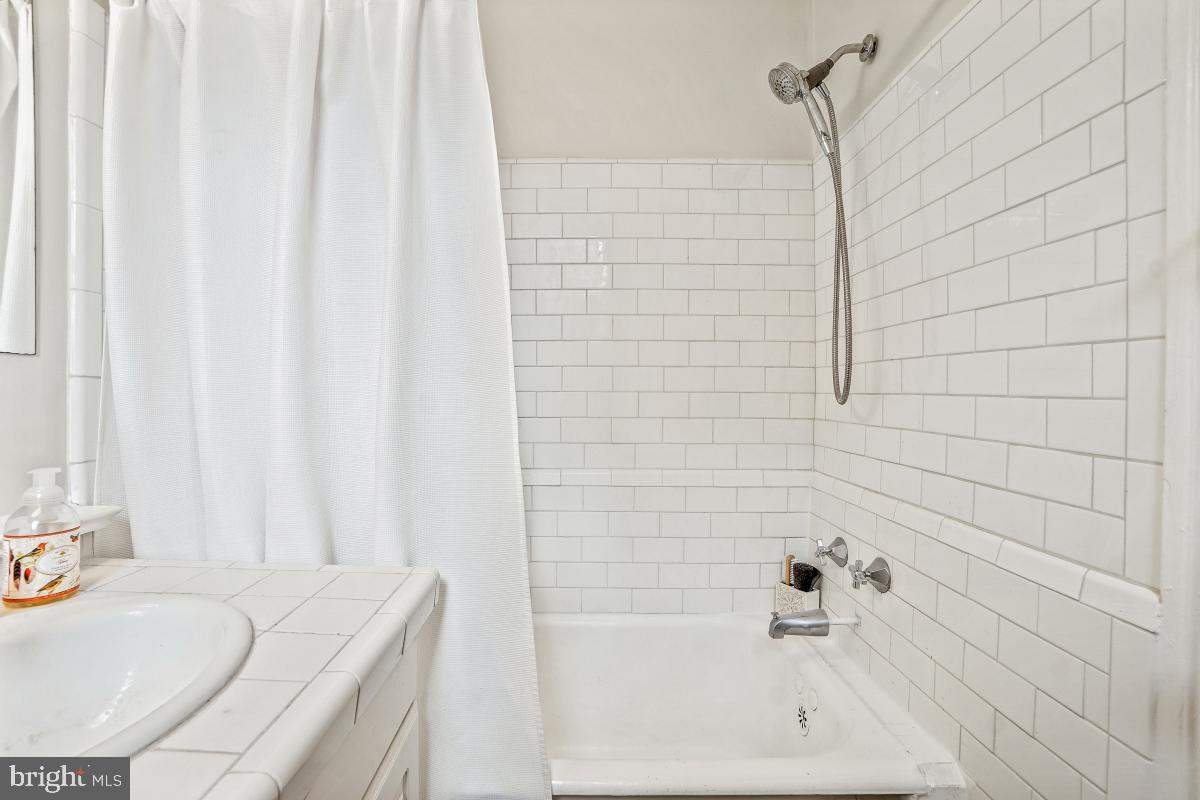 1954 Columbia Road Northwest, Unit 308 Washington, DC 20009 - Photo 21 of 51