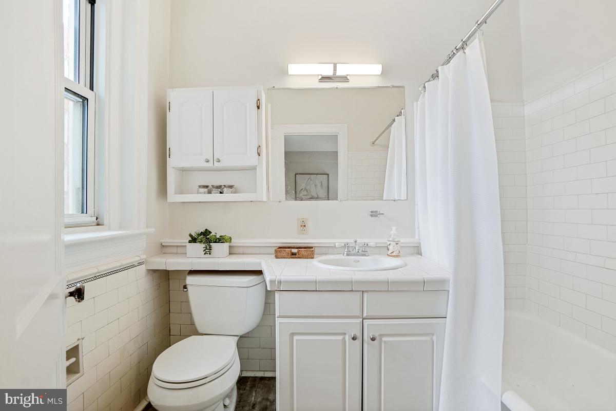 1954 Columbia Road Northwest, Unit 308 Washington, DC 20009 - Photo 21 of 52