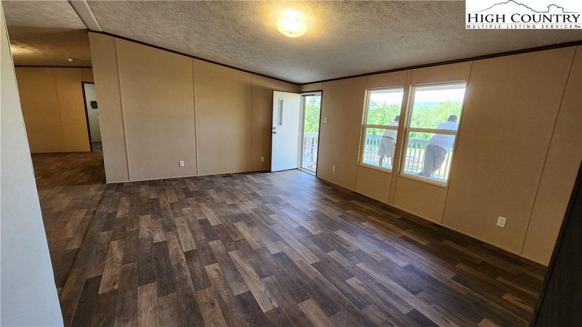 206 Smith Dixon Road Crumpler, NC 28617 - Photo 27 of 34 Gallery Image 27