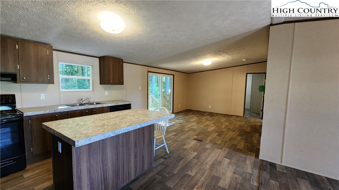 206 Smith Dixon Road Crumpler, NC 28617 - Photo 29 of 34 Gallery Image 29
