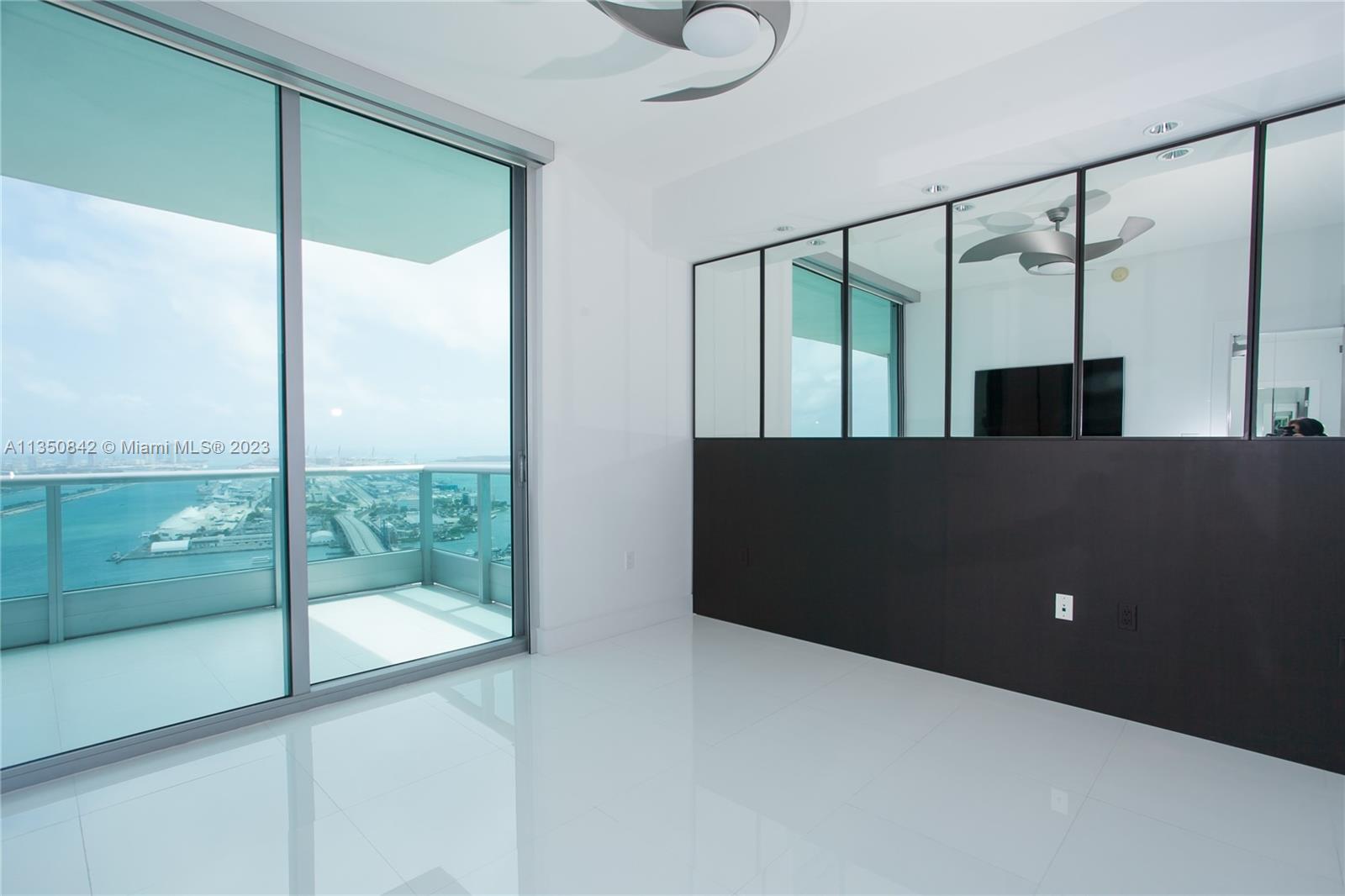 900 Biscayne Boulevard, Unit 4804 Miami, FL 33132 - Photo 5 of 17 a view of an entryway