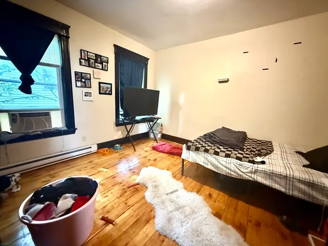 $799,900 | 16 Hillside Street, Worcester, MA 01610