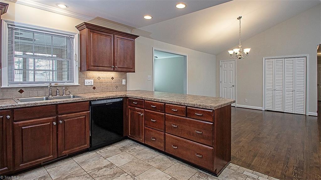 380 Stratford Road Lexington, NC 27292 - Photo 6 of 22 Gallery Image 6