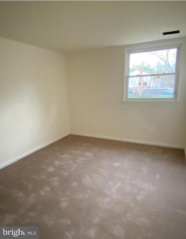 13491 Keytone Road Woodbridge, VA 22193 - Photo 8 of 13 Gallery Image 8