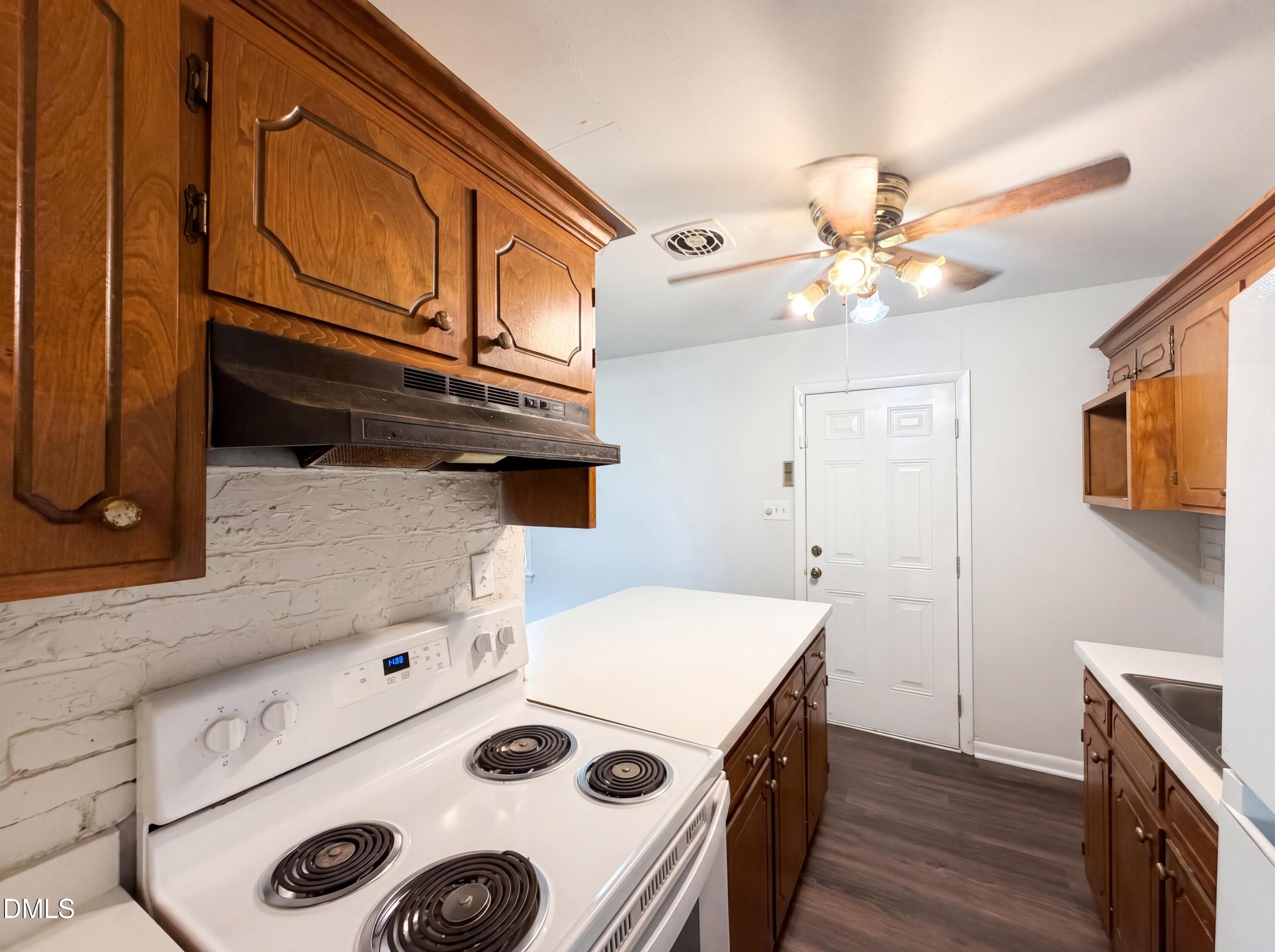 807 Beverly Drive Raleigh, NC 27610 - Photo 6 of 14 photo_07