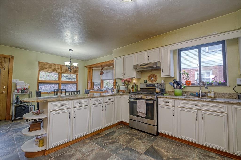 321 Beadling Road Pittsburgh, PA 15228 - Photo 8 of 15 Gallery Image 8