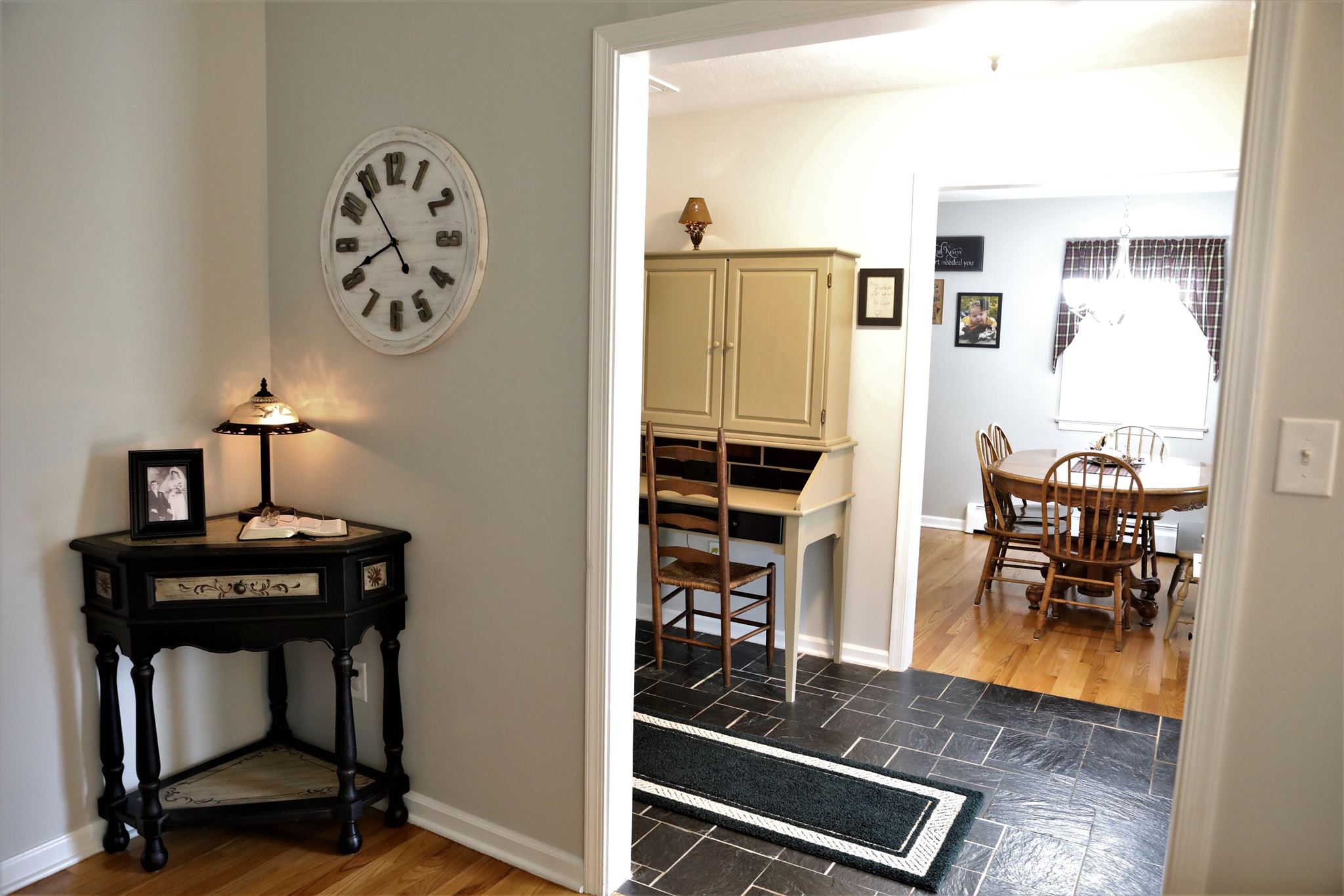 15 Orchard Road Staunton, VA 24401 - Photo 3 of 25 Gallery Image 3