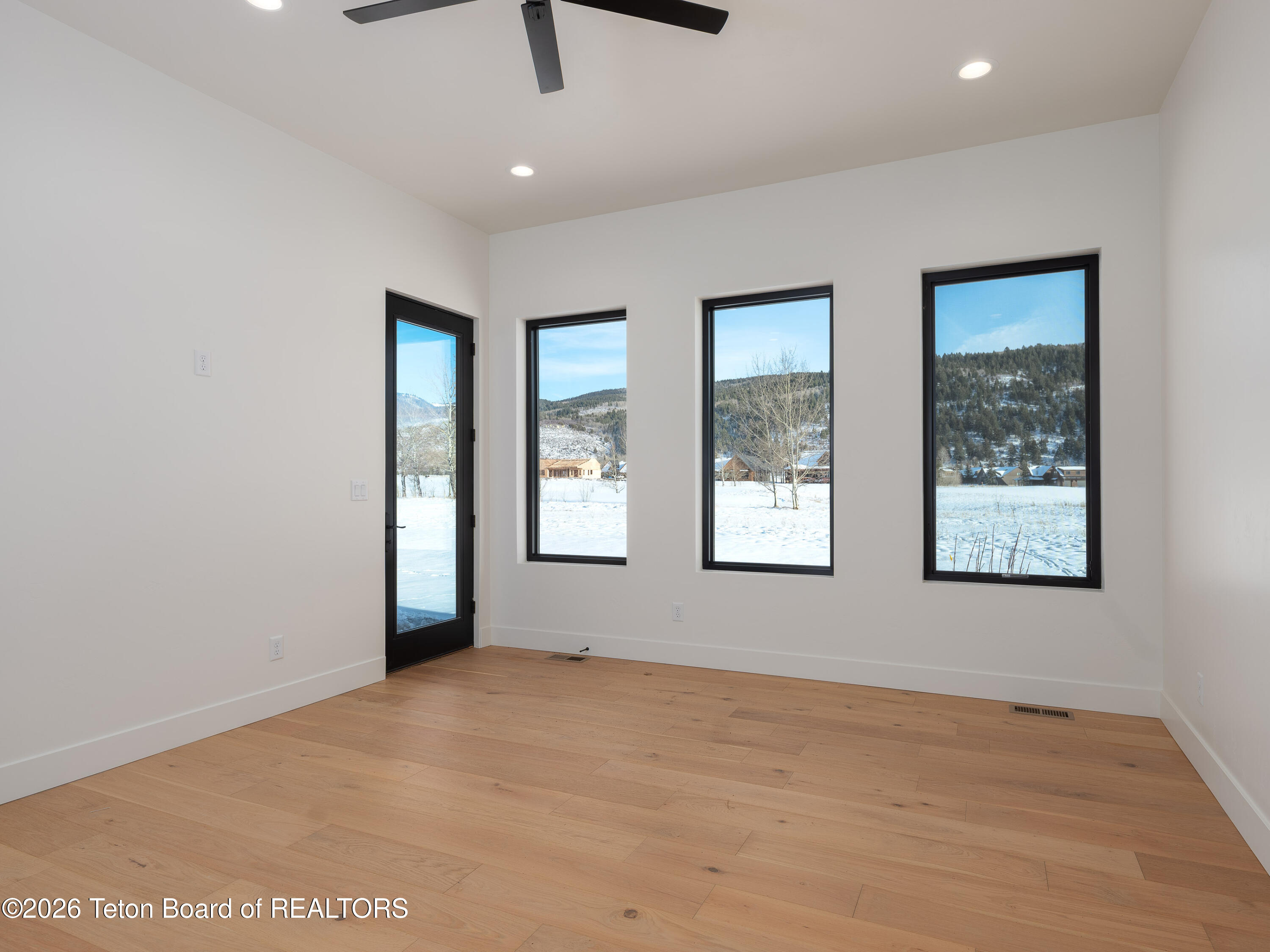 706 Royal Elk Circle Victor, ID 83455 - Photo 13 of 29 13 bed 1