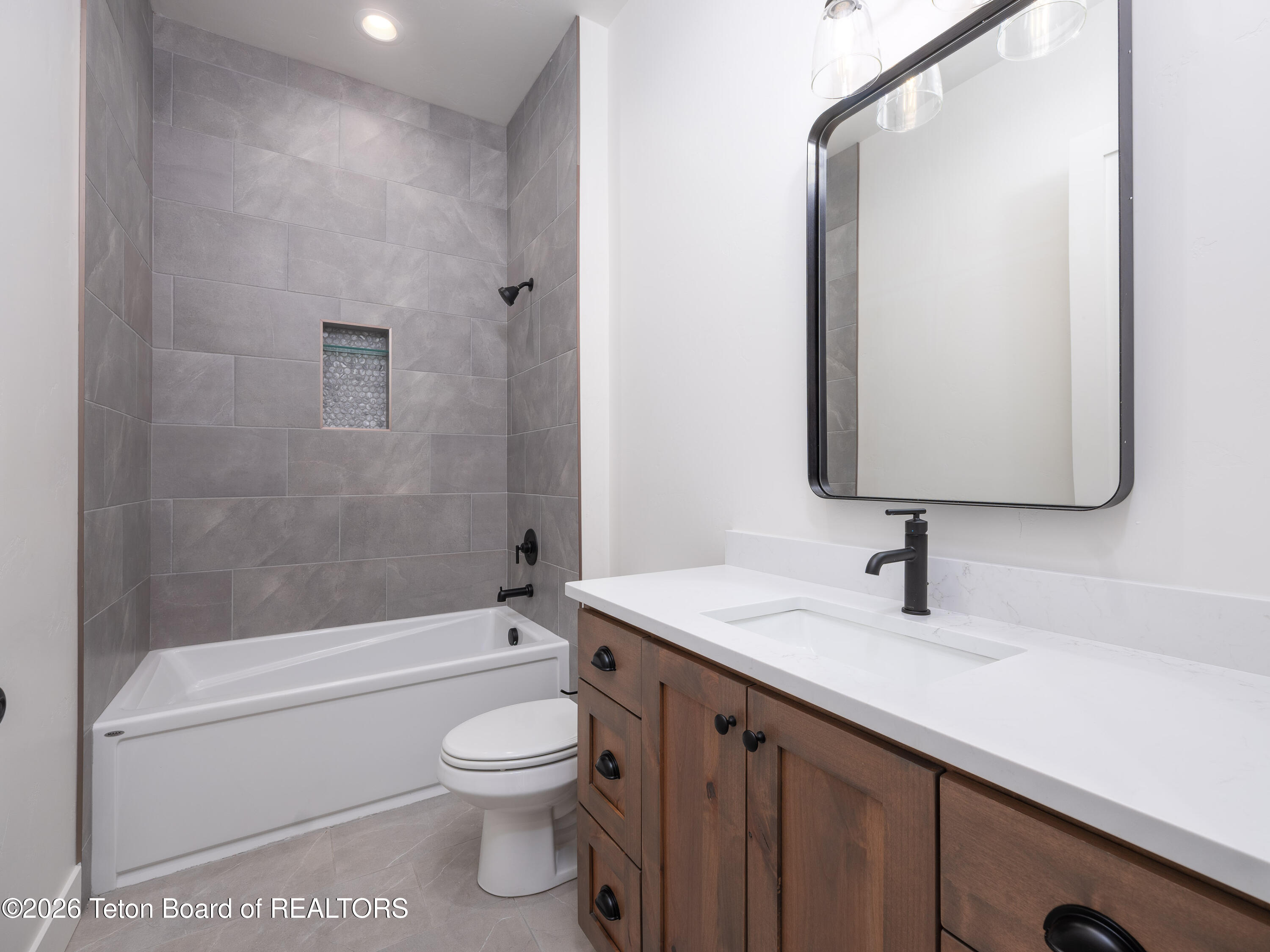 706 Royal Elk Circle Victor, ID 83455 - Photo 22 of 29 22 bath 2