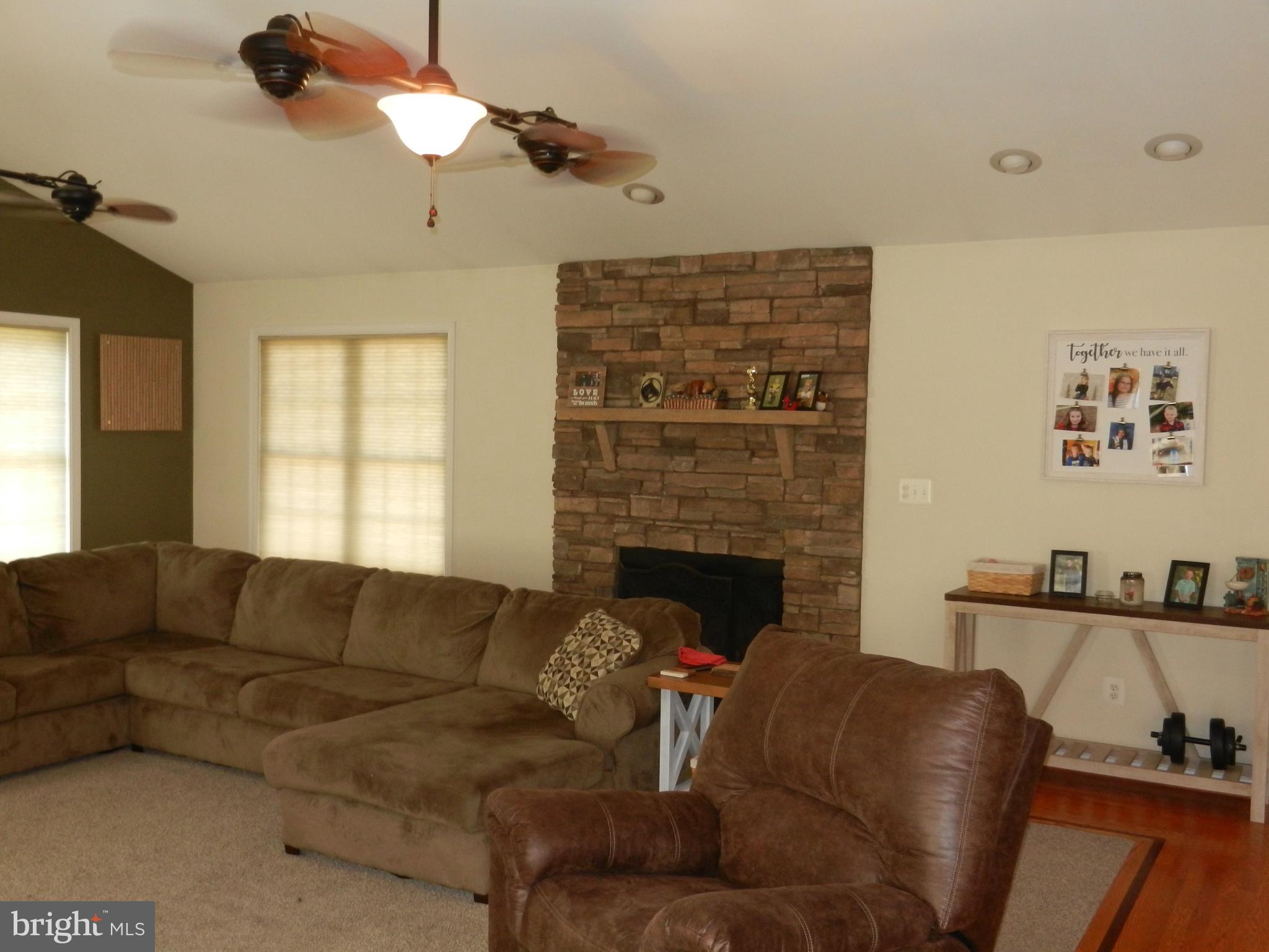 111 Azalea Road Colonial Beach, VA 22443 - Photo 4 of 33 Gallery Image 4