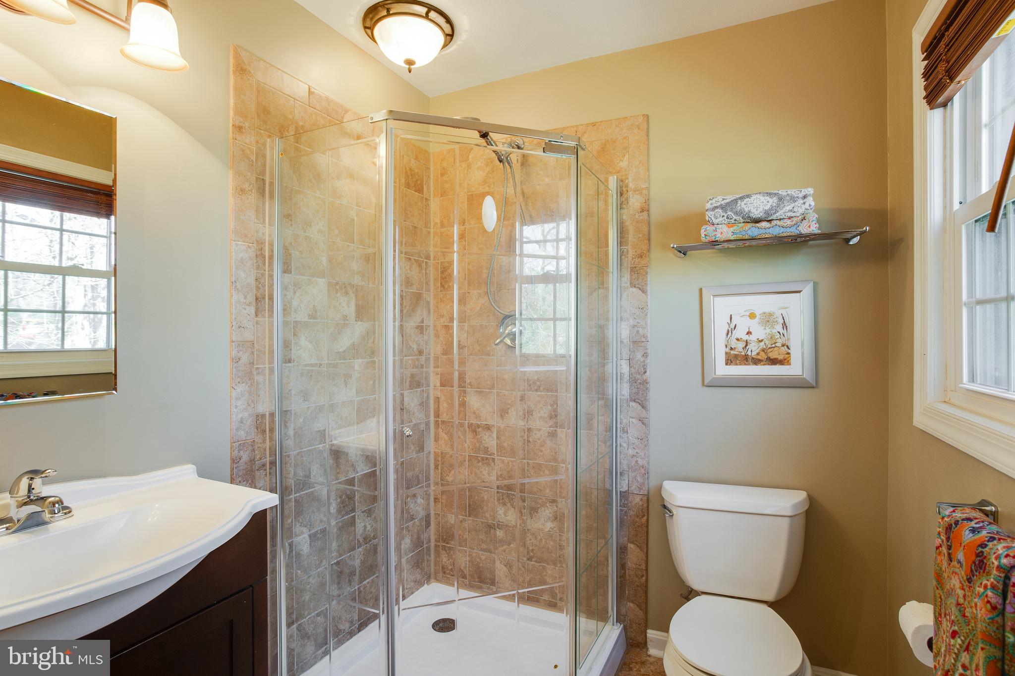 6728 Greenleaf Street Springfield, VA 22150 - Photo 22 of 39 Master Bath
