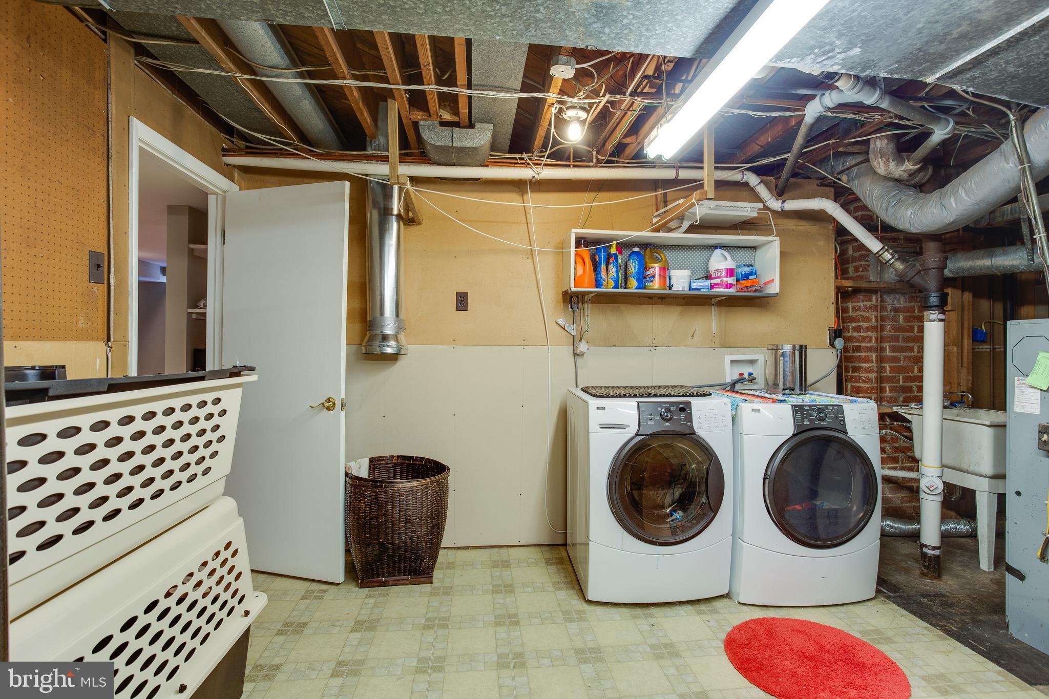 6728 Greenleaf Street Springfield, VA 22150 - Photo 29 of 39 Laundry and Storage