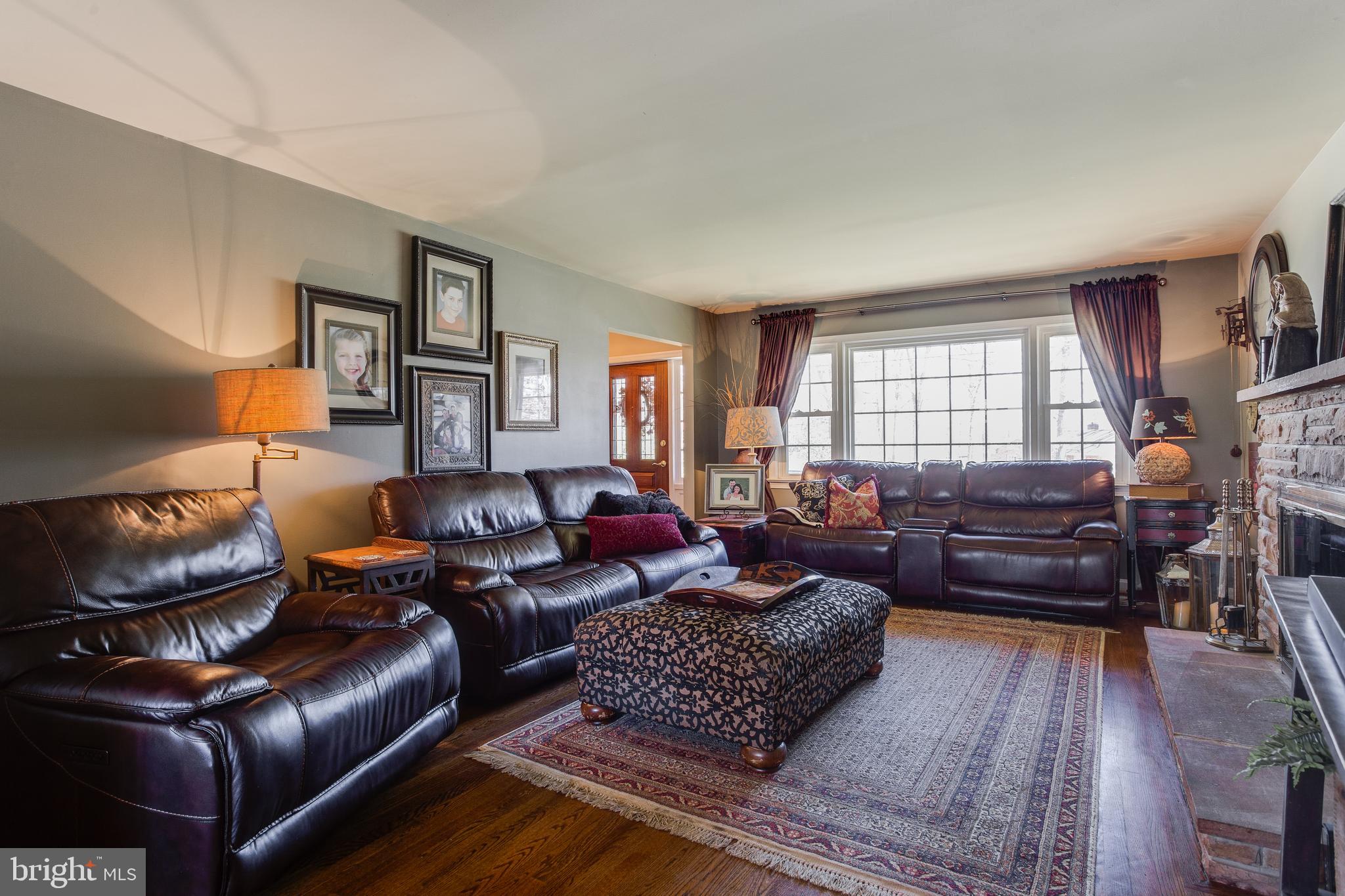 6728 Greenleaf Street Springfield, VA 22150 - Photo 5 of 39 Living room with Fire Place