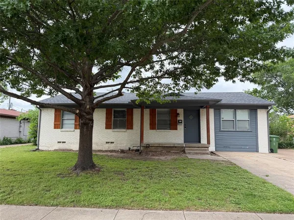 $1,795 | 4917 Susan Lee Lane, North Richland Hills, TX 76180