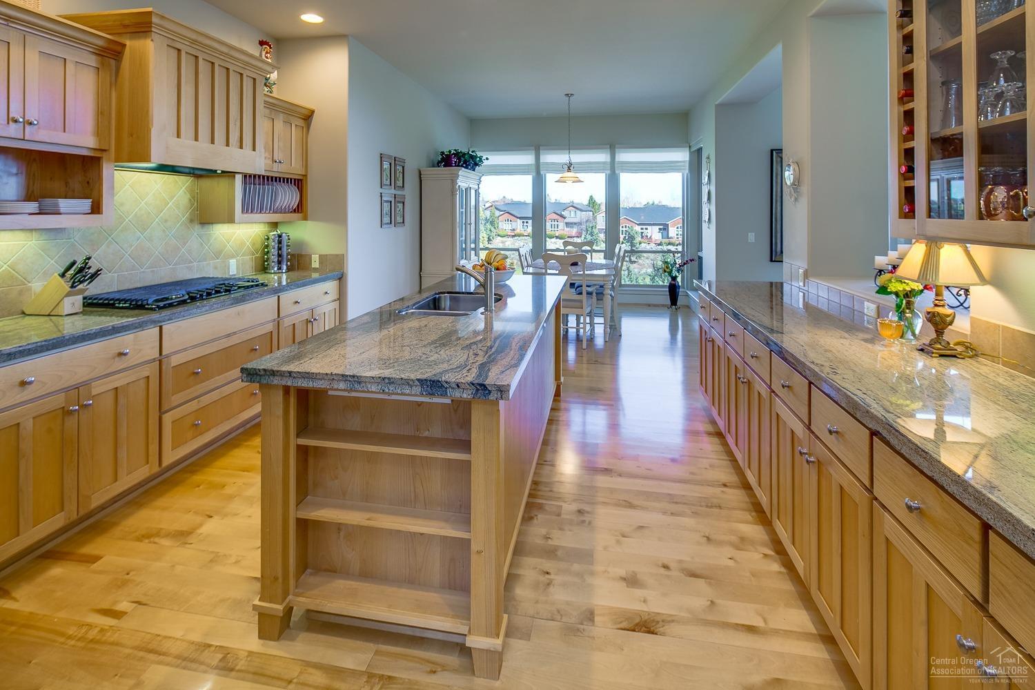 2007 Turnstone Road Redmond, OR 97756 - Photo 13 of 25 Gallery Image 13