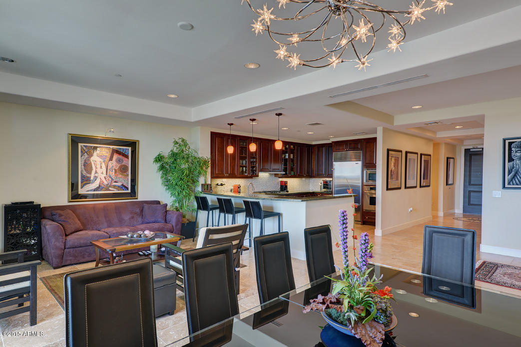 2211 East Camelback Road, Unit 606 Phoenix, AZ 85016 - Photo 15 of 32 Barstools Family Room.jpg
