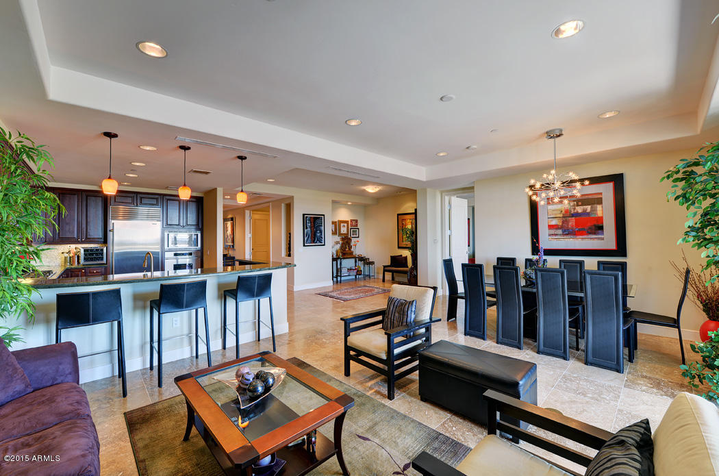 2211 East Camelback Road, Unit 606 Phoenix, AZ 85016 - Photo 4 of 32 Kitchen.jpg