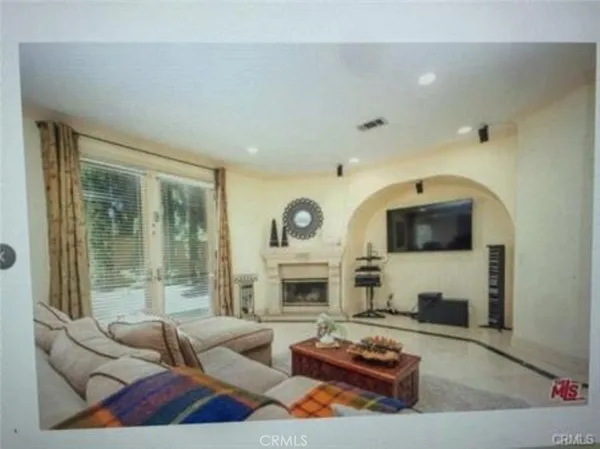 $15,000 | 5717 Melvin Avenue, Tarzana, CA 91356