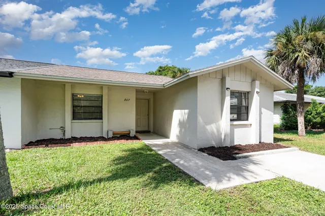 $250,000 | 807 Poinciana Street, Rockledge, FL 32955