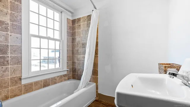 $750,000 | 245 Brooklyn Road, Canterbury, CT 06331