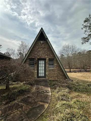 $1,400 | 4984 Donald Drive, Loganville, GA 30052