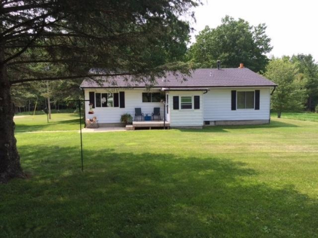 8524 West County Line Road Barryton, MI 49305 - Photo 3 of 31 IMG_6449