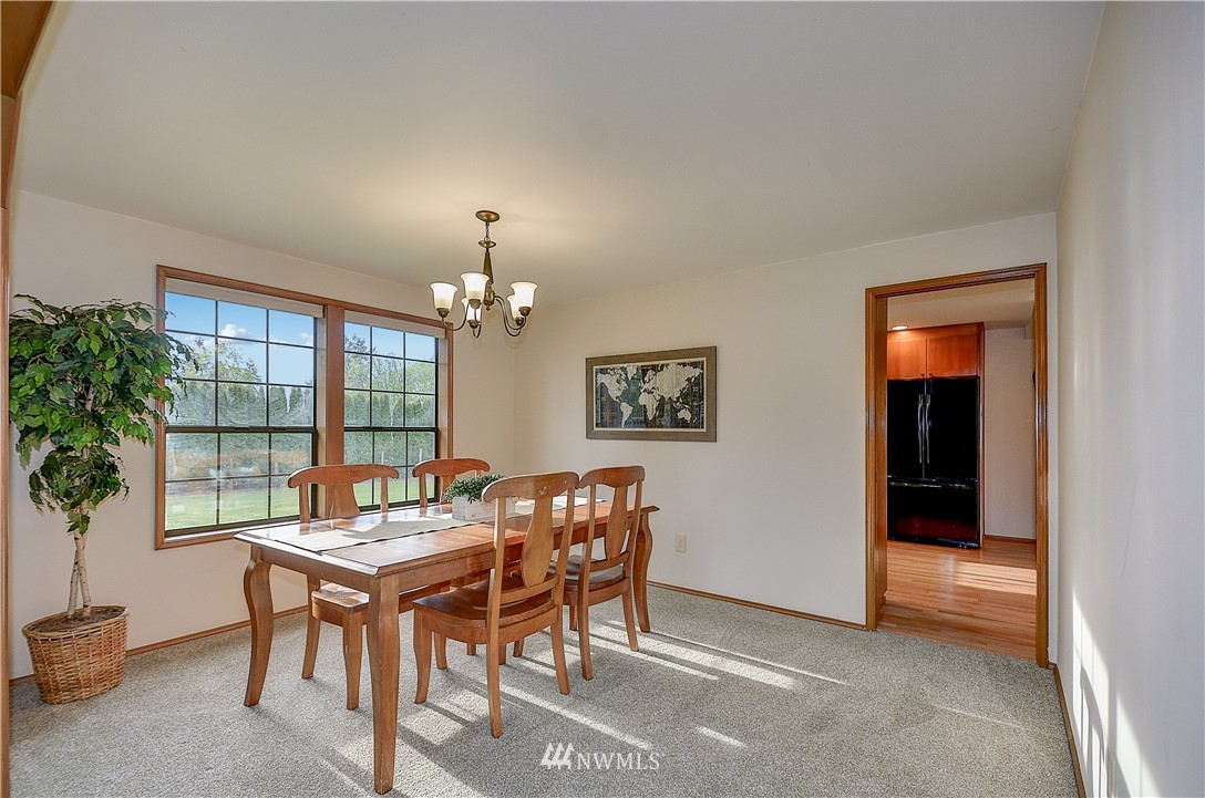 10104 Southeast 187th Street Renton, WA 98055 - Photo 4 of 25