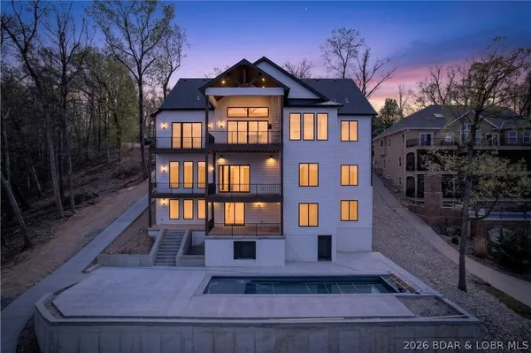 $3,299,000 | 185 Turn Bridge Court, Sunrise Beach, MO 65079