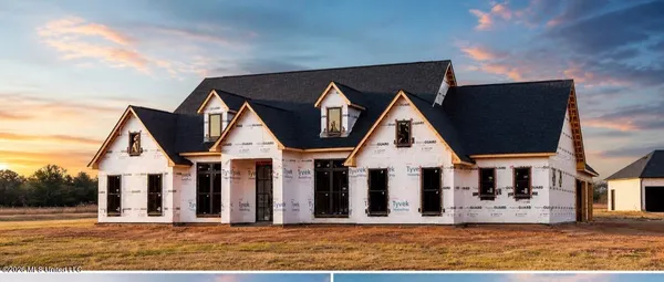 $600,000 | 530 North Hill Drive, Carriere, MS 39426
