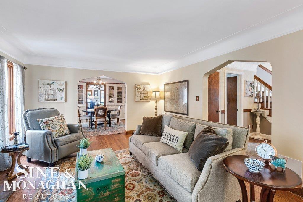 348 McMillan Road Grosse Pointe Farms, MI 48236 - Photo 4 of 35