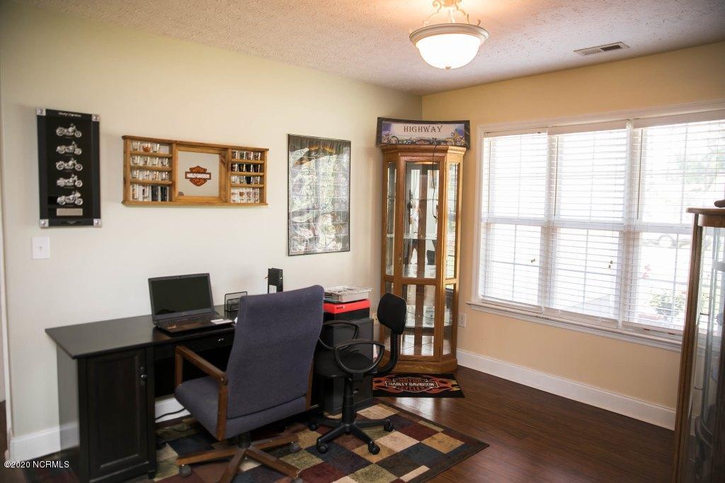 123 Manchester Road Havelock, NC 28532 - Photo 8 of 39 dining/office
