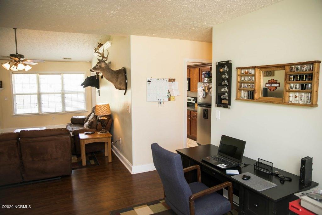 123 Manchester Road Havelock, NC 28532 - Photo 9 of 39 dining area (office)