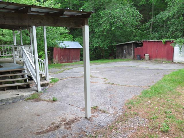 1441 Audrey Lane Blue Ridge, VA 24064 - Photo 10 of 57 AudreyLn -Back parking area