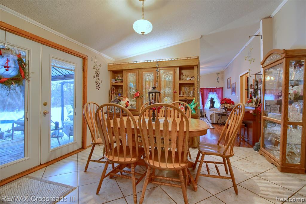 48620 Wear Road Belleville, MI 48111 - Photo 9 of 24