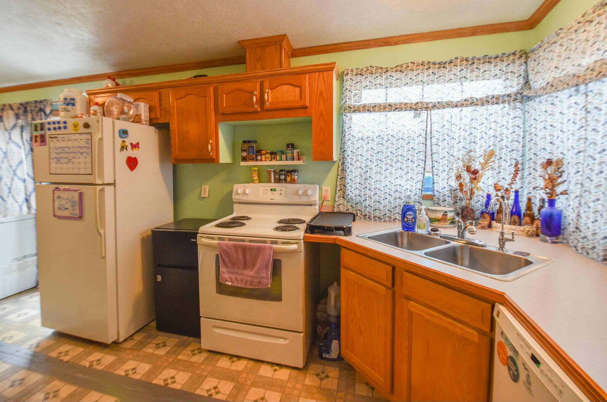 277 North Behnke Road Coldwater, MI 49036 - Photo 6 of 30 tempImageAQtvzL