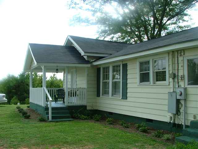 834 Horseshoe Road Honea Path, SC 29654 - Photo 2 of 14 Gallery Image 2