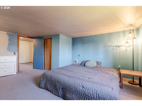 $319,000 | 40352 Holley Heights Loop, Sweet Home, OR 97386