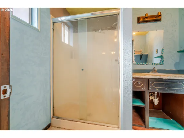 $319,000 | 40352 Holley Heights Loop, Sweet Home, OR 97386