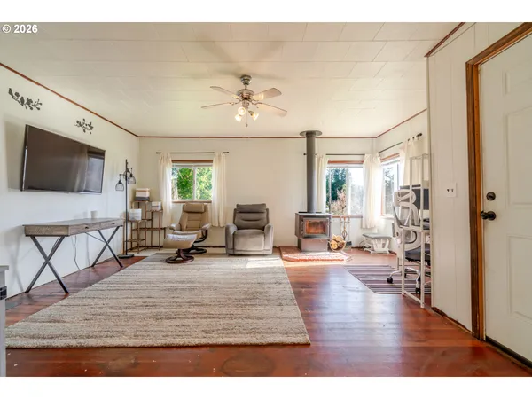 $319,000 | 40352 Holley Heights Loop, Sweet Home, OR 97386