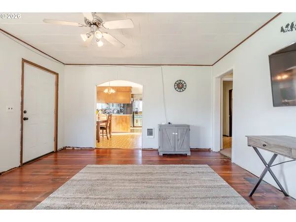 $319,000 | 40352 Holley Heights Loop, Sweet Home, OR 97386