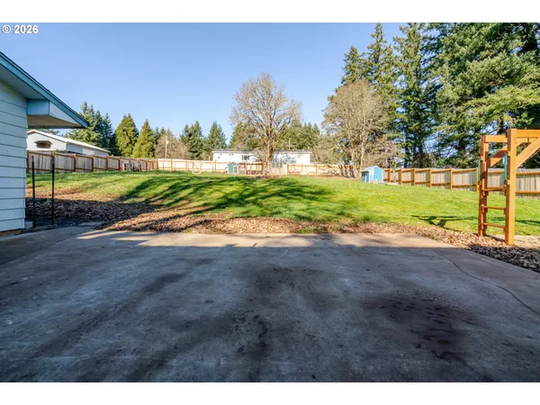 $319,000 | 40352 Holley Heights Loop, Sweet Home, OR 97386